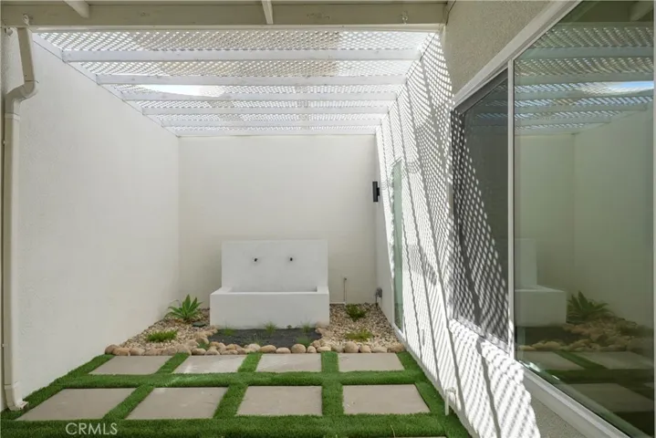 12586 Warbler Avenue, Grand Terrace, California 92313