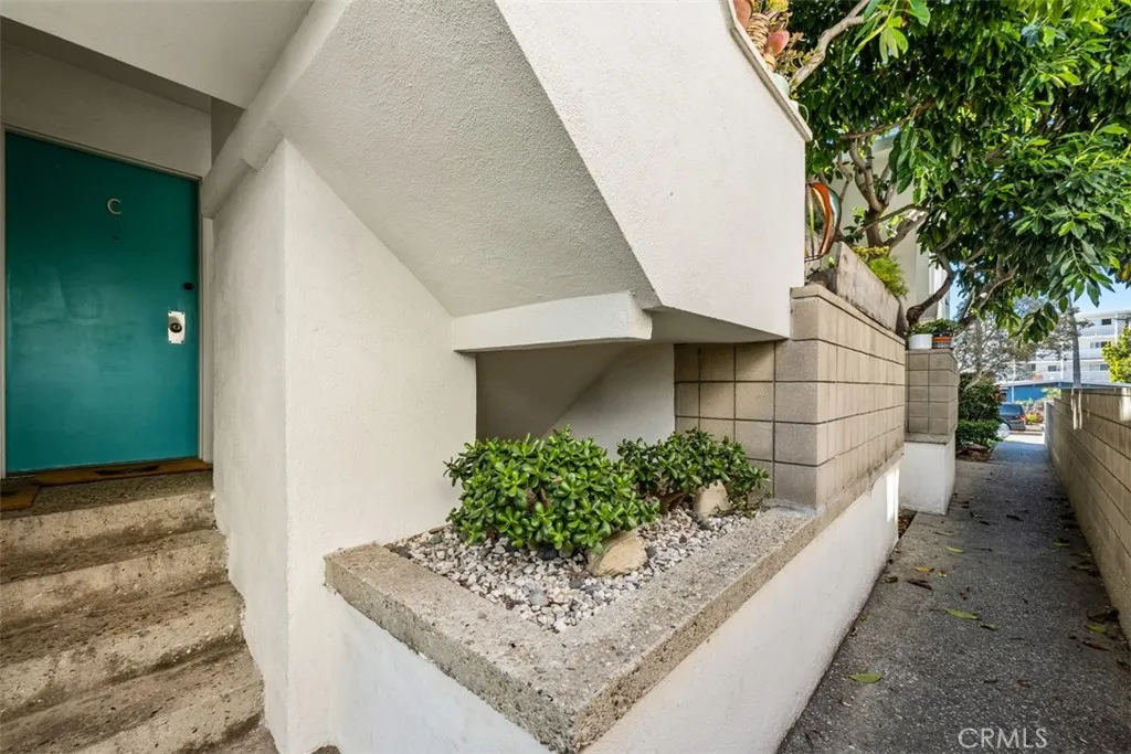 1716 Camino De La Costa, Redondo Beach, California 90277 home-pic-9