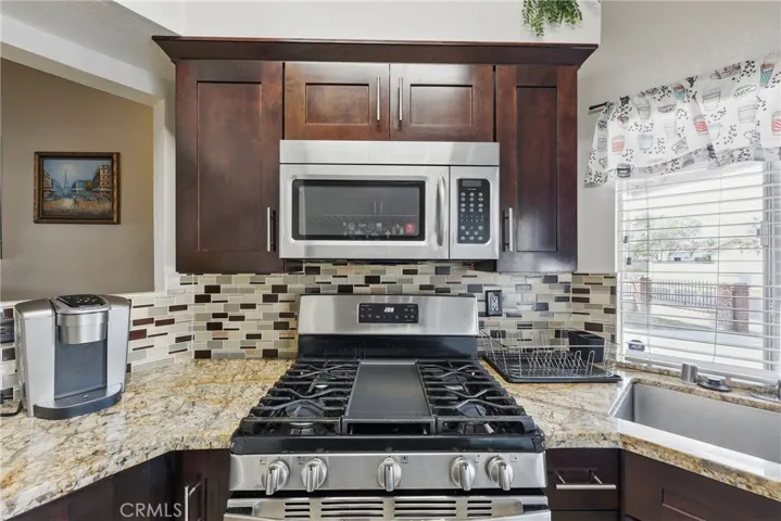 14761 Hawthorne Avenue, Fontana, California 92335