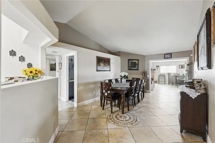 14761 Hawthorne Avenue, Fontana, California 92335