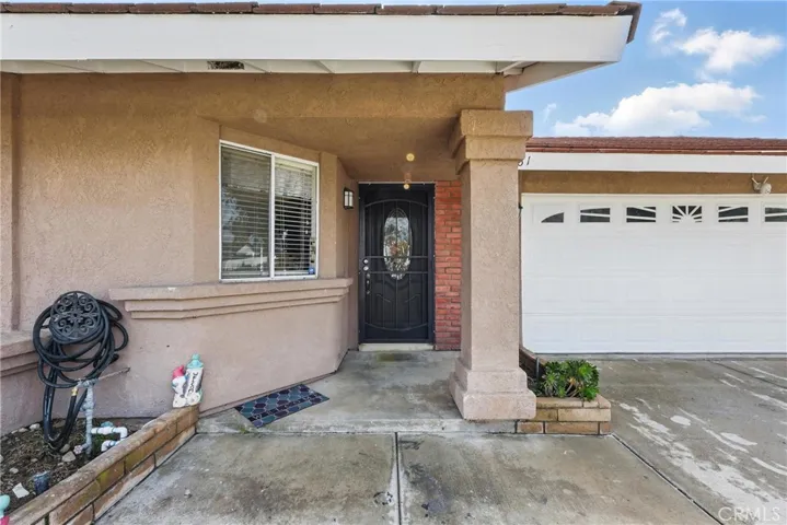 14761 Hawthorne Avenue, Fontana, California 92335