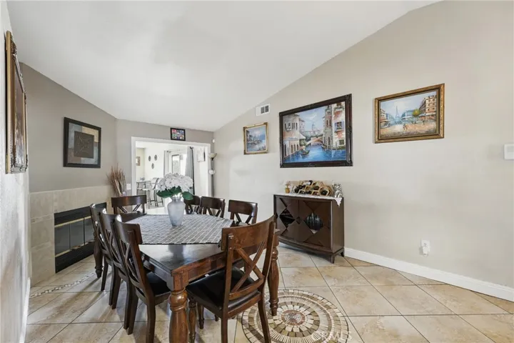 14761 Hawthorne Avenue, Fontana, California 92335