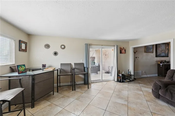 14761 Hawthorne Avenue, Fontana, California 92335