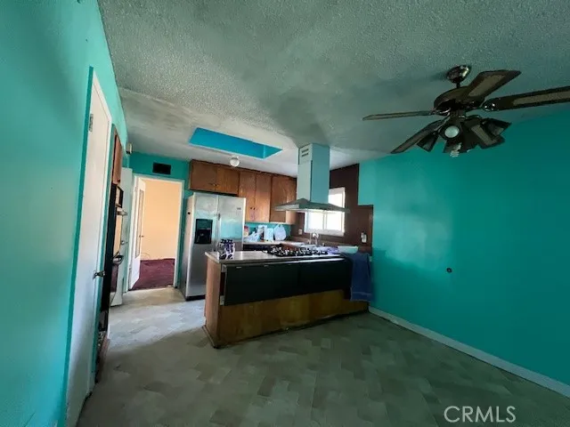 15420 S Stanford Avenue, Compton, California 90220