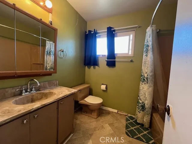 15420 S Stanford Avenue, Compton, California 90220
