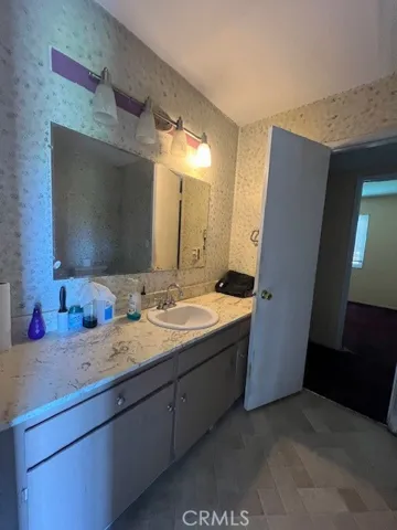 15420 S Stanford Avenue, Compton, California 90220