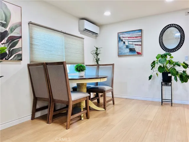 Dining room - view 3