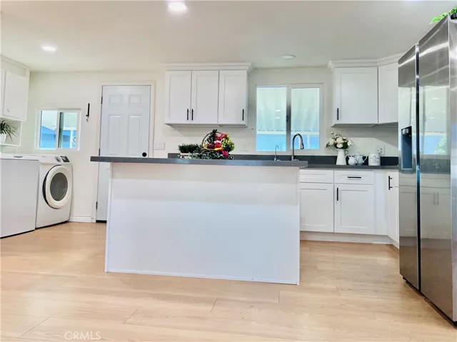 Kitchen - view 4
