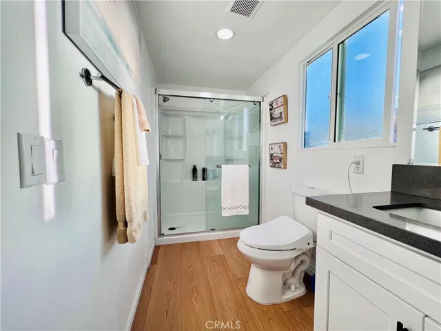 Master bathroom - view 1