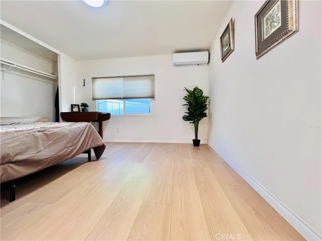 Master bedroom - view 4