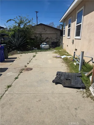 328 N Date Avenue, Rialto, California 92376