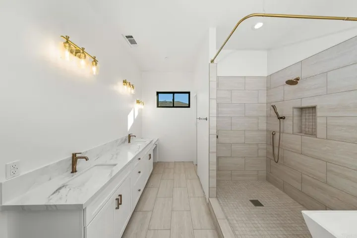 15176 Vali Hai Rd, Poway, California 92064