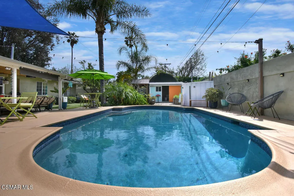 7761 Balcom Avenue, Reseda, California 91335 home-pic-27