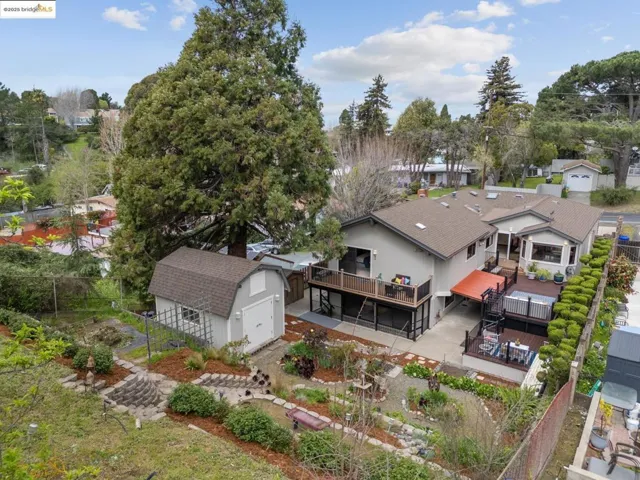 1091 Manor Rd., El Sobrante, California 94803