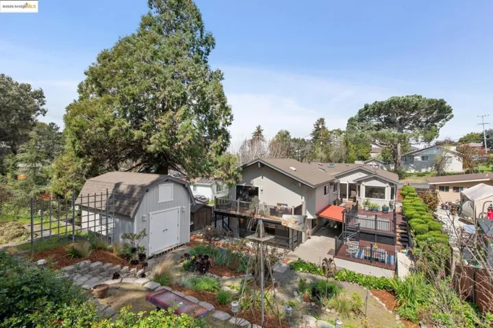 1091 Manor Rd., El Sobrante, California 94803