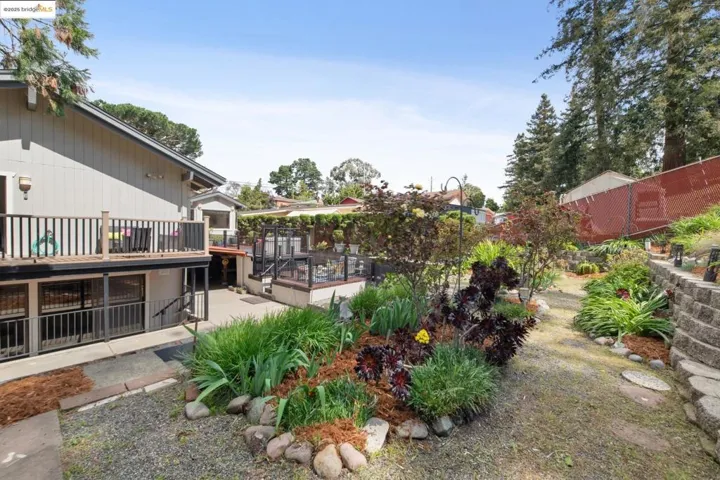 1091 Manor Rd., El Sobrante, California 94803