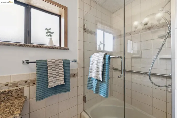 1091 Manor Rd., El Sobrante, California 94803