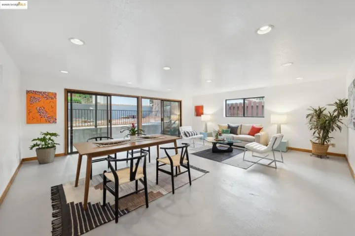 1091 Manor Rd., El Sobrante, California 94803