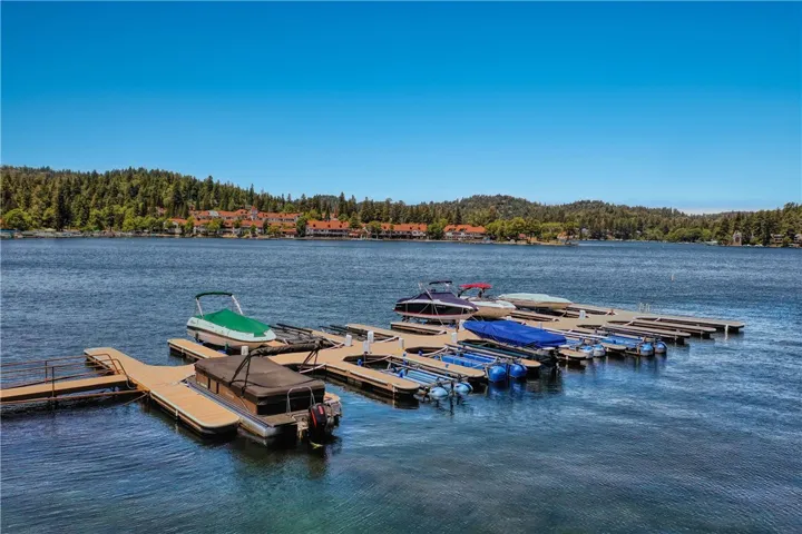 184 State Hwy 173, Lake Arrowhead, California 92352