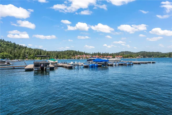184 State Hwy 173, Lake Arrowhead, California 92352