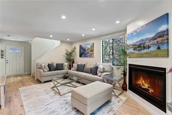 184 State Hwy 173, Lake Arrowhead, California 92352