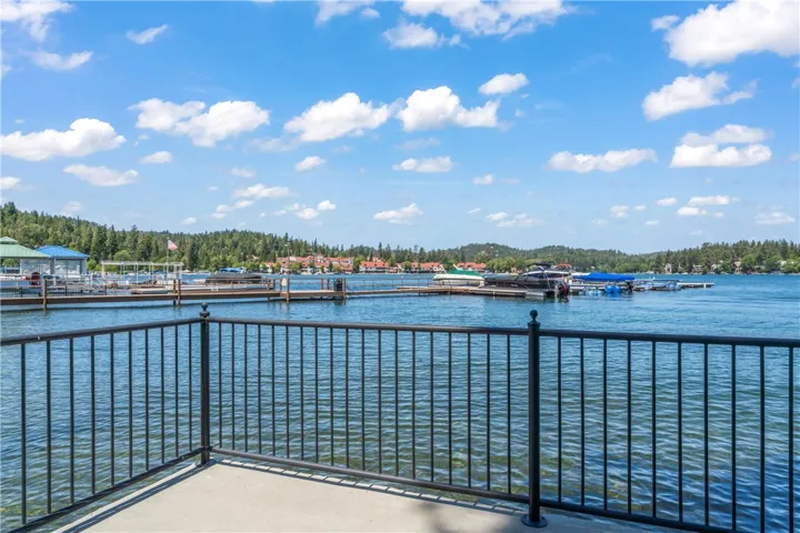 184 State Hwy 173, Lake Arrowhead, California 92352
