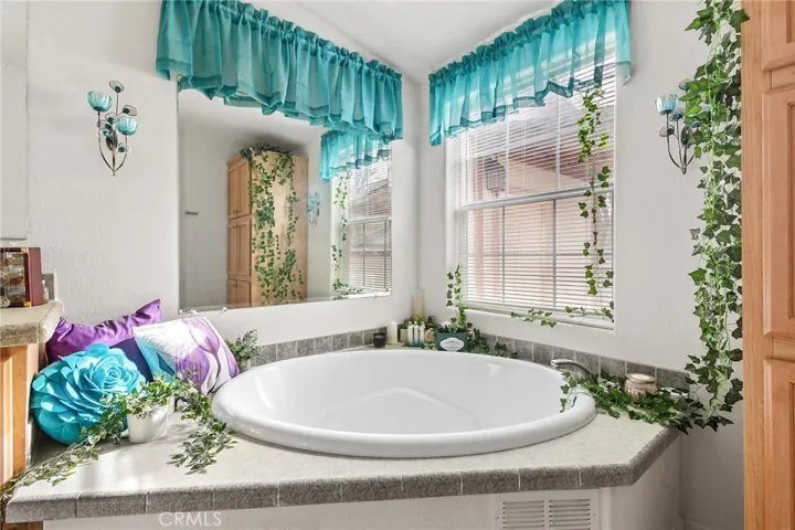 15624 N Siskiyou, Corning, California 96021