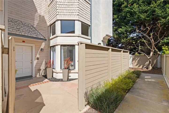 324 N Francisca Avenue 5, Redondo Beach, California 90277