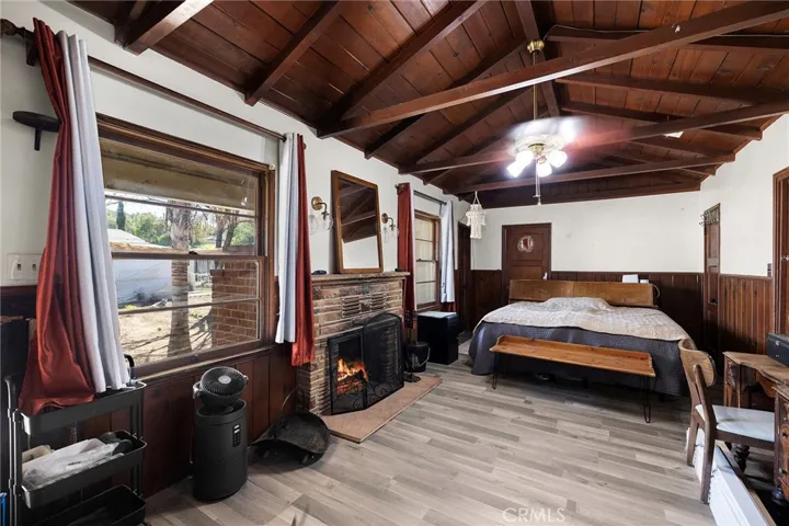 Bonus room/Bedroom