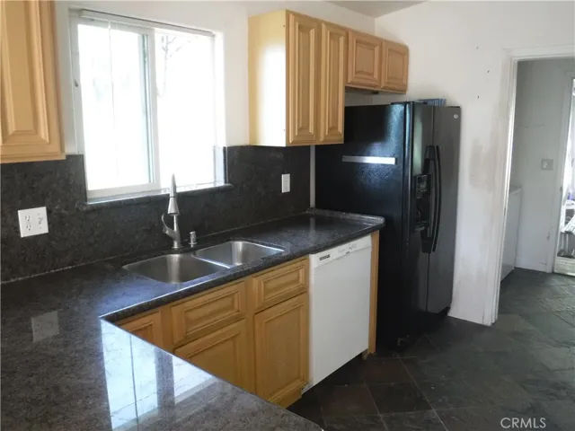 Dishwasher and Refrigerator included