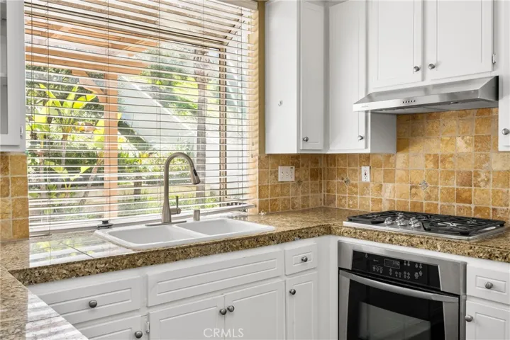 918 S Dylan Way, Anaheim Hills, California 92808