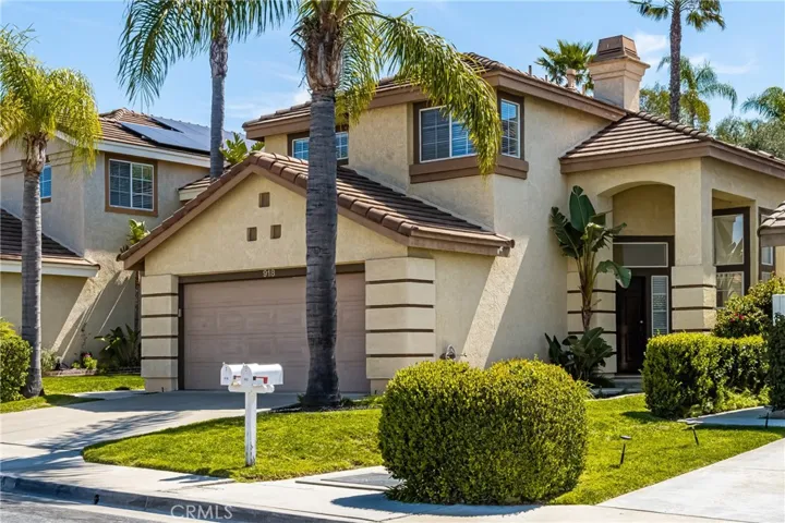918 S Dylan Way, Anaheim Hills, California 92808