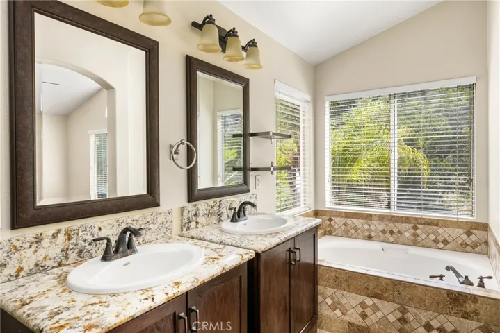 918 S Dylan Way, Anaheim Hills, California 92808