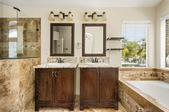 918 S Dylan Way, Anaheim Hills, California 92808