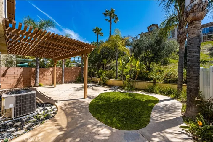 918 S Dylan Way, Anaheim Hills, California 92808
