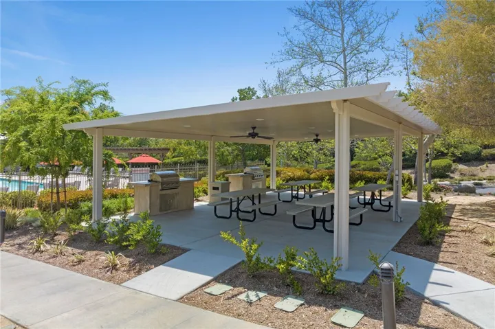 BBQ area near the pool & clubhouse