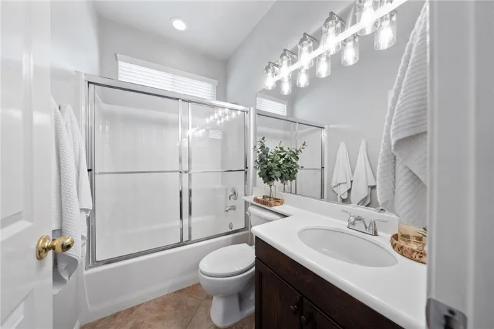 Main floor bath