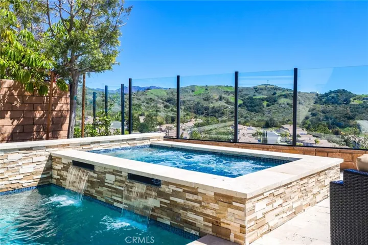45 Cielo Azul, Mission Viejo, California 92692