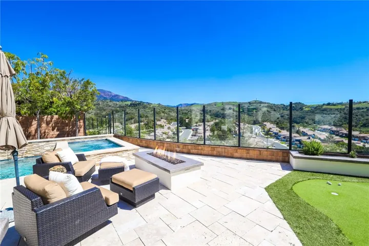 45 Cielo Azul, Mission Viejo, California 92692