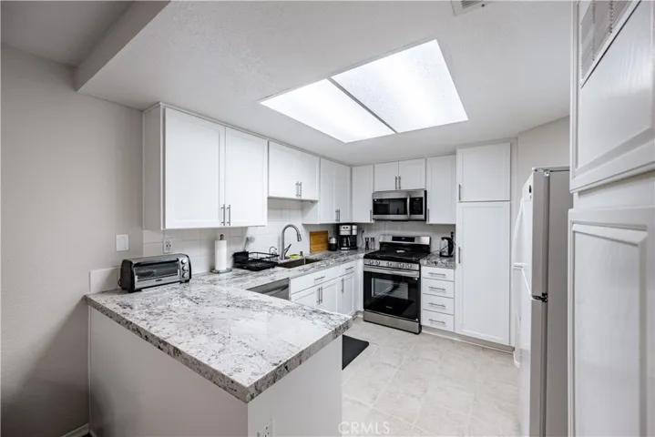 Granite counter top and stainless steel appliances