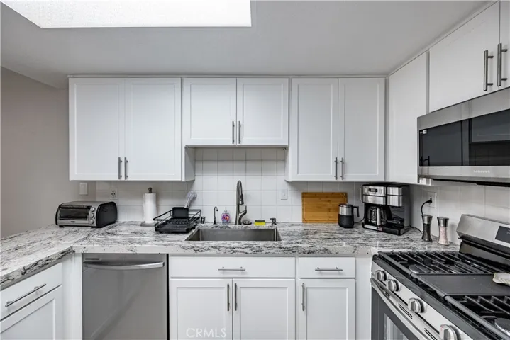 21131 Gladiolos Way, Lake Forest, California 92630