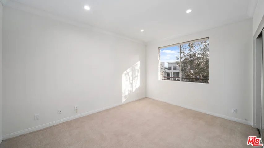 200 N Almont Drive 306, Beverly Hills, California 90211