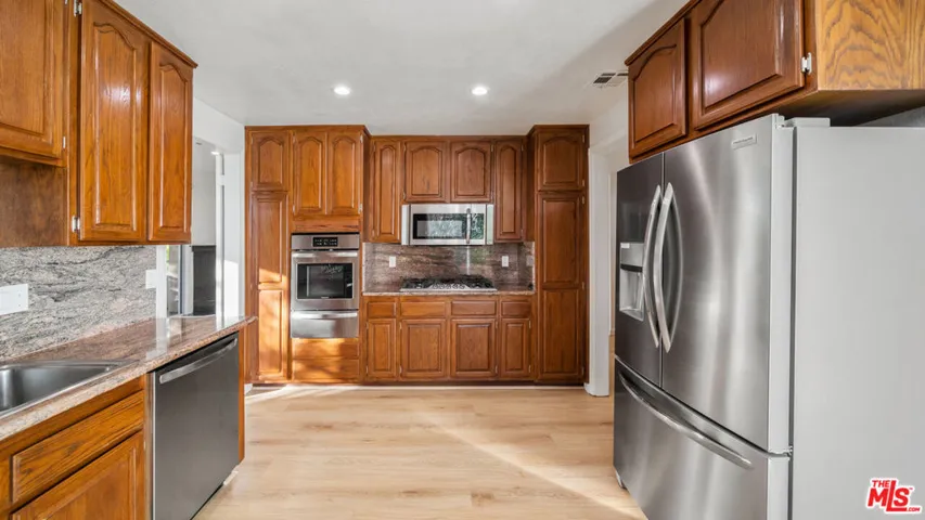 200 N Almont Drive 306, Beverly Hills, California 90211