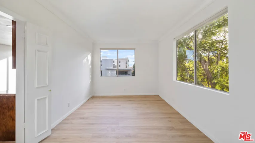 200 N Almont Drive 306, Beverly Hills, California 90211