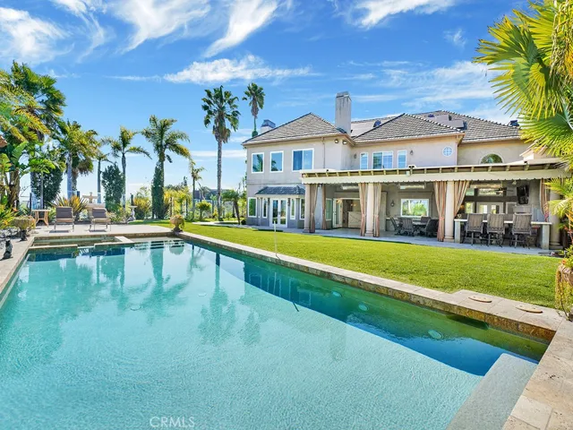 27662 Deputy Circle, Laguna Hills, California 92653