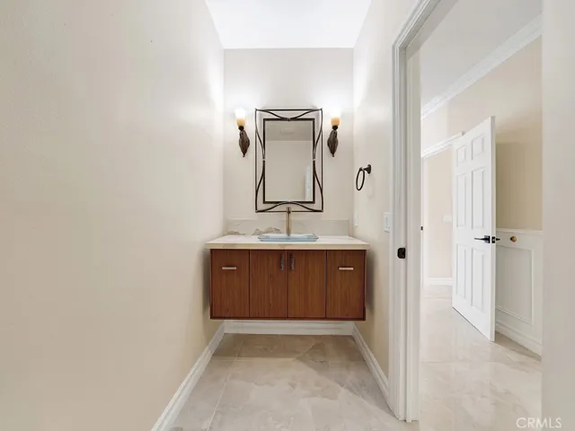27662 Deputy Circle, Laguna Hills, California 92653