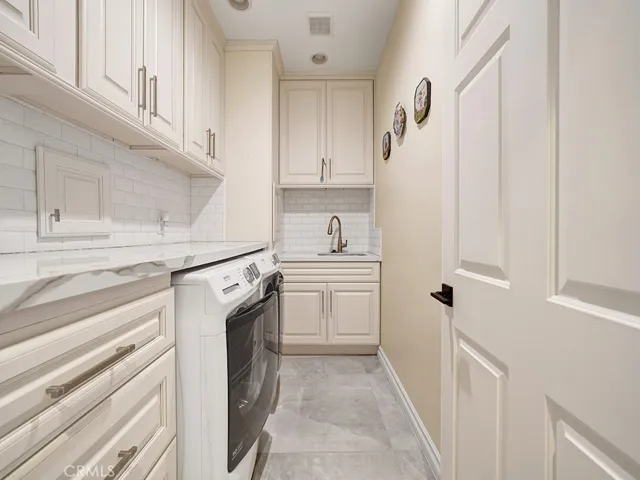 27662 Deputy Circle, Laguna Hills, California 92653