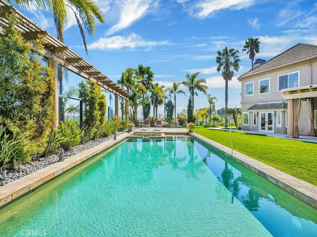 27662 Deputy Circle, Laguna Hills, California 92653