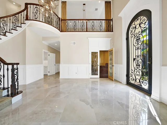 27662 Deputy Circle, Laguna Hills, California 92653