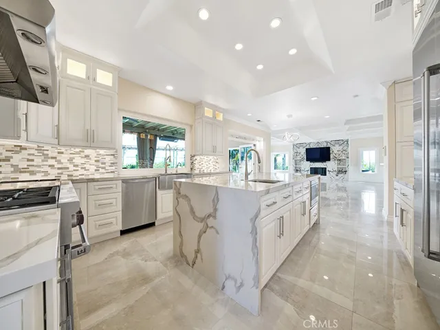 27662 Deputy Circle, Laguna Hills, California 92653